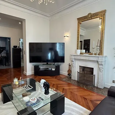 Champs Elysee Apprt Ii Апартаменты *