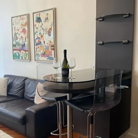 Champs Elysee Apprt Ii *