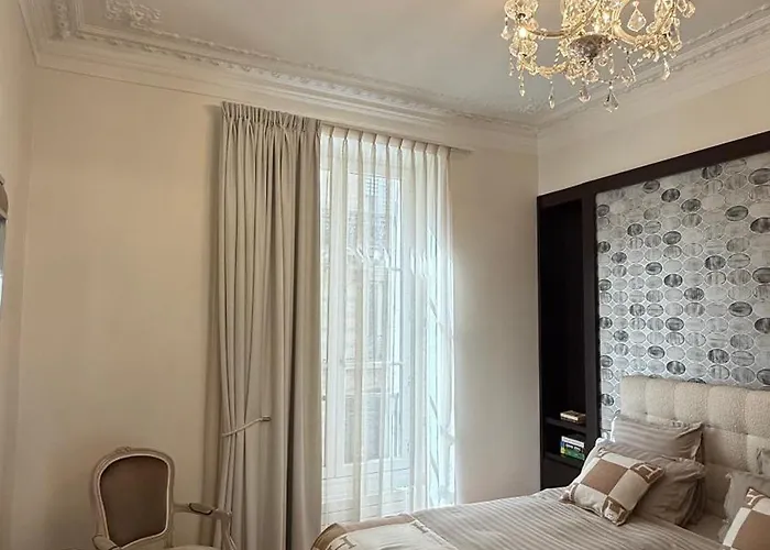 Apartamento Champs Elysée Apprt Ii París